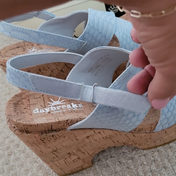 Nina Harper Sky-Blu wedge sandal - Picture 3 of 13